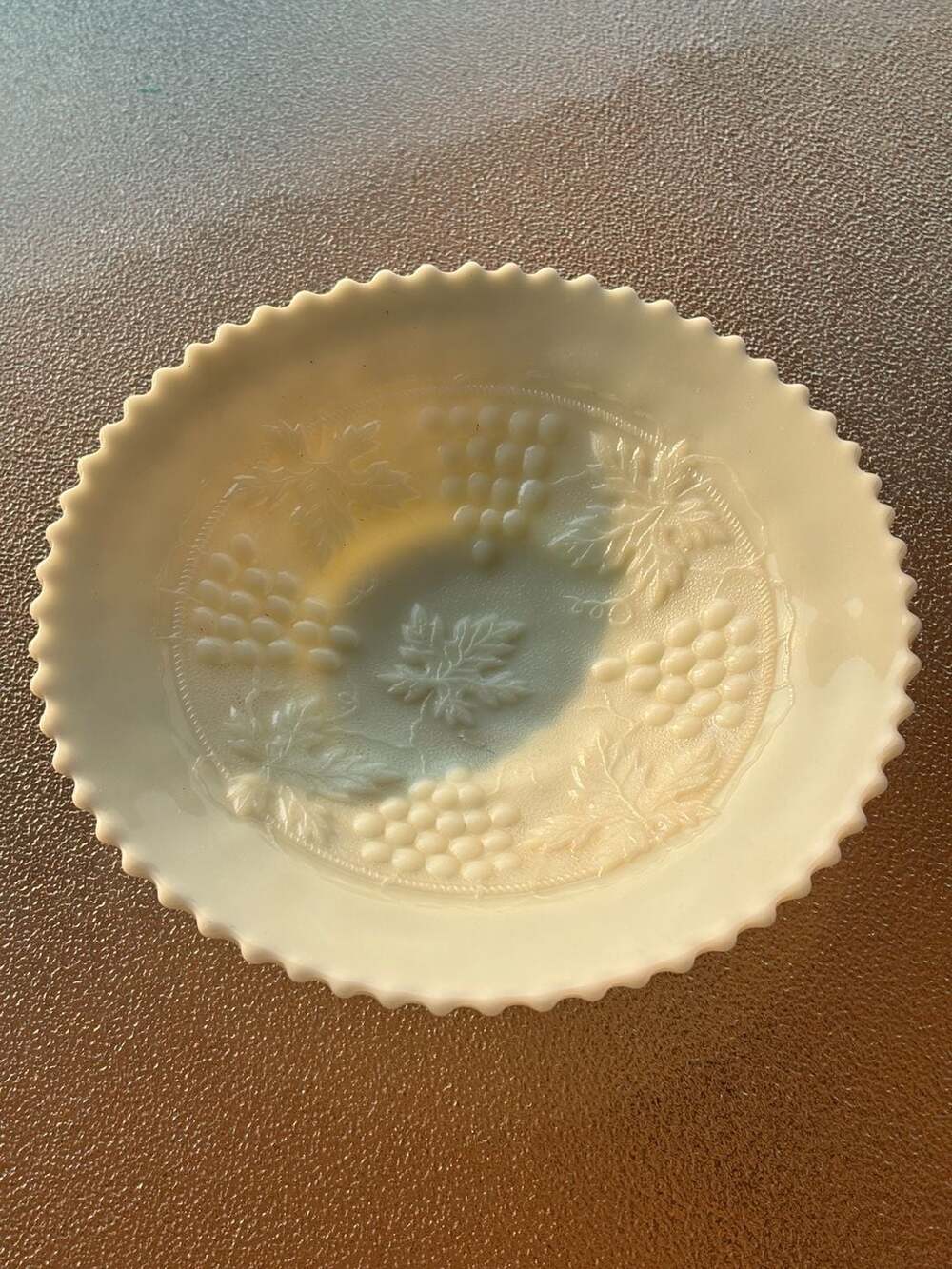 Antique Uranium Northwood GRAPE & CABLE Plate Nutmeg Custard Glass 1914